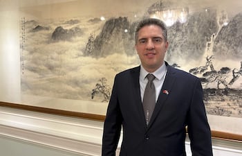El titular del Ministerio de Tecnologías de la Información y Comunicación (Mitic), Gustavo Villate, en una visita a Taiwán.