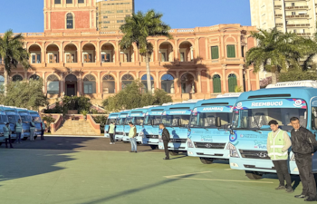 Automotor participó de la entrega oficial de 18 bibliobuses Hyundai County destinados a fortalecer la atención integral de la primera infancia en todo el país.