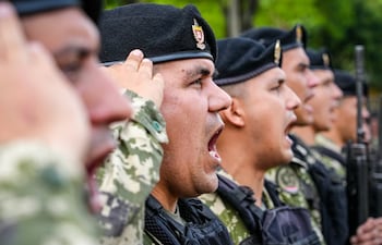 Militares miembros del Regimiento Escolta Presidencial (REP).