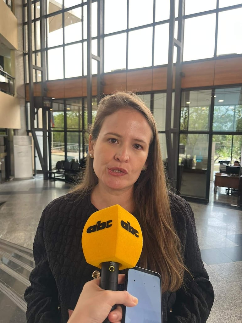 Monica Zub, Organización Kuña Róga de Encarnación.