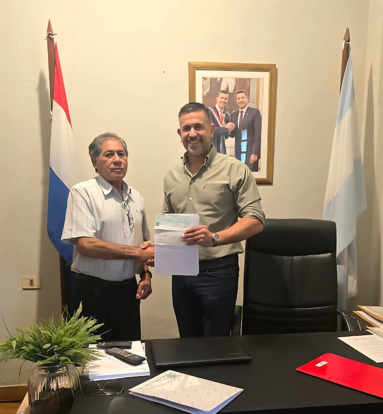 Grave denuncia: funcionario de EBY habría condicionado beneficios por votos