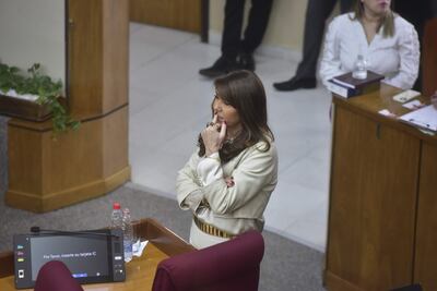 La senadora Celeste Amarilla (PLRA) cuestionó que el presidente Santiago Peña se atribuyera la recuperación de la Finca 916.