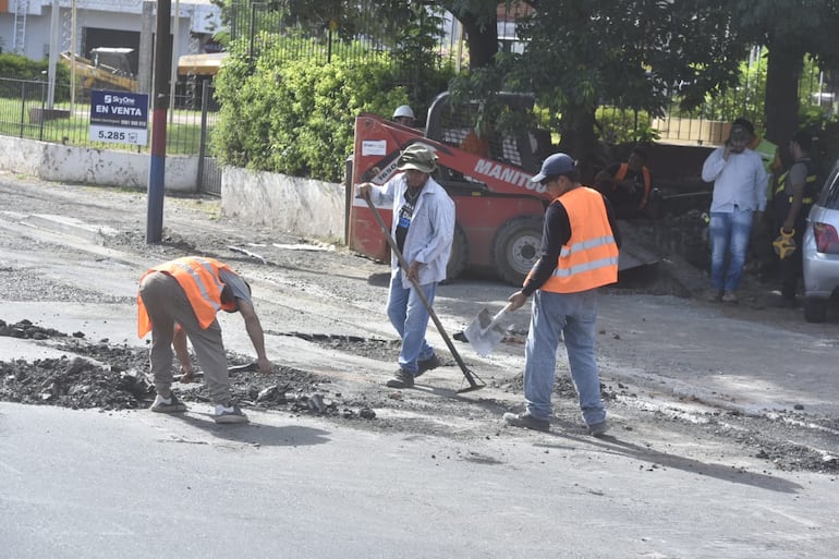 Trabajadores operaban de forma manual.