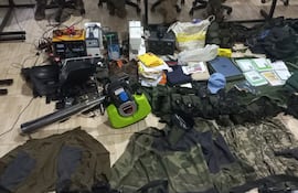 Evidencias incautadas durante un operativo en Canindeyú el domingo, donde un militar resultó herido y un miembro del grupo terrorista fue abatido.