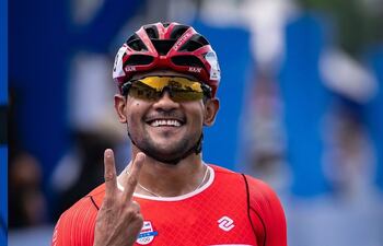 Julio César Mirena (29 años) se alzó con dos medallas de oro en el Speed Track European, disputado en Gijón, España.
