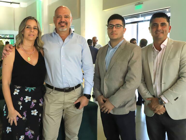 Alejandra García, Fabián Zabala, Ariel Fernández y Miguel Corrales.