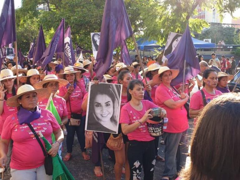 /pf/resources/images/abc-placeholder.png?d=2399