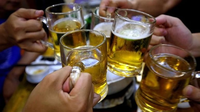 ¿Beber o no beber alcohol durante las elecciones internas?