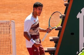 En un dramático cierre en tie-break, el paraguayo Adolfo Daniel Vallejo se impiuso en los octavos de final del ATP 25O de Bastad.