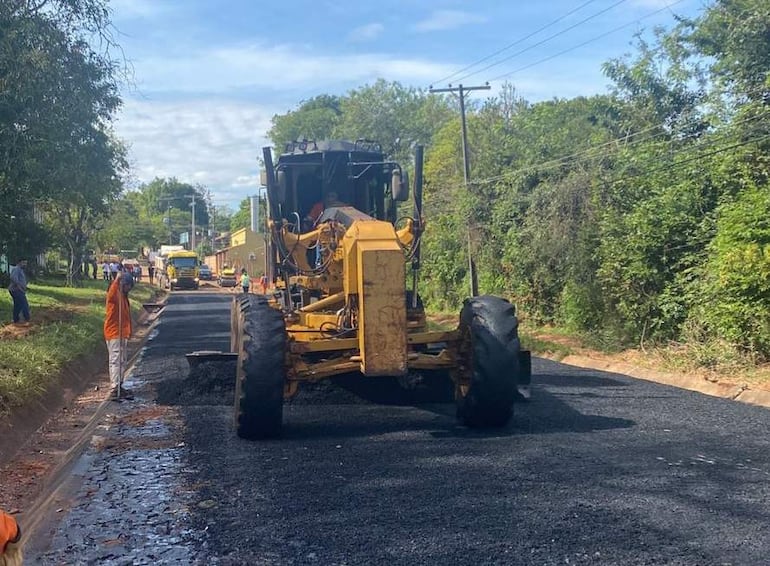 Avanza la pavimentación de este tramo de Cordillera, por casi G. 20.000 millones