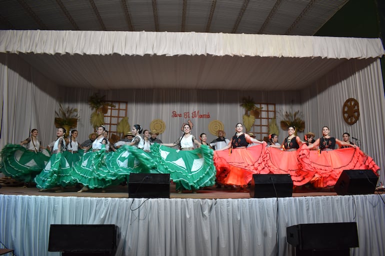 El elenco municipal se ganó prestigio a nivel nacional e internacional.