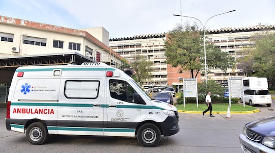 Fachada del Hospital Central del IPS.