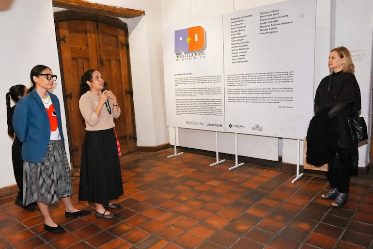 Exposición Artesanía + Diseño  en el Centro Cultural Manzana de la Rivera
