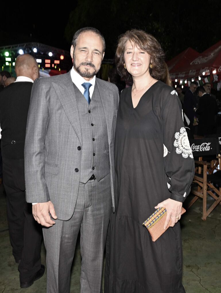 Badreddine Abd El Moumni, embajador de Marruecos junto con Laura Sánchez.