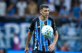 El zaguero internacional paraguayo, Fabián Cornelio Balbuena González (34 años), hoy día perteneciente a los registros de Gremio de Porto Alegre.