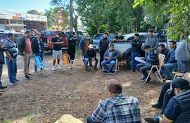 Camioneros del Guairá buscan ampliar su movilización mientras esperan respuesta de Dinatran