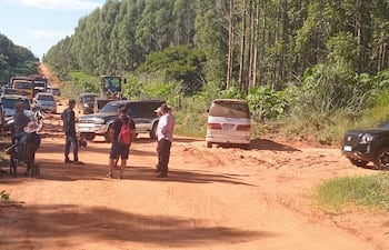 Los manifestantes bloquearon por aproximadamente 1 hora el camino vecinal para reclamar el arreglo de la citada vía