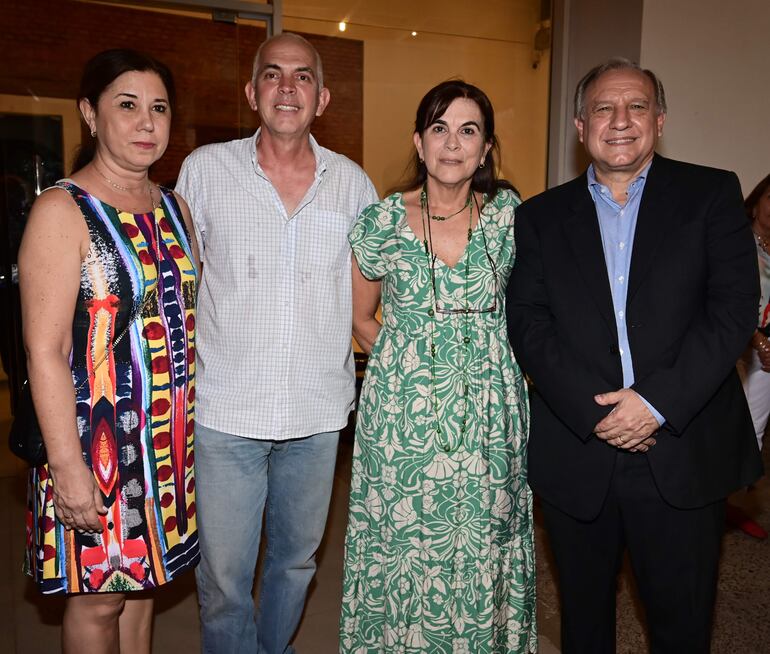 Rosalía Araujo, Alfonso Oddone, Natalia Oddone y Eduardo Livieres.