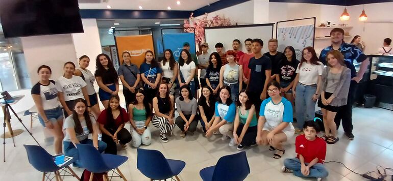 Los participantes del taller de capacitación. 