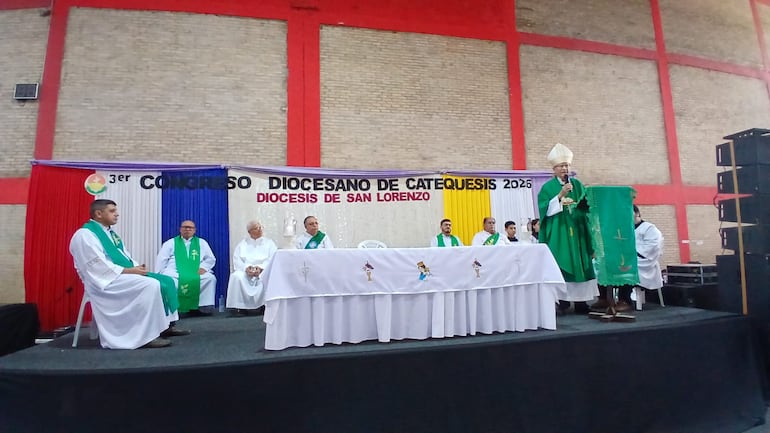 Las actividades concluyeron con la misa de clausura, presidida por el obispo de San Lorenzo, monseñor Joaquín Hermes Robledo.