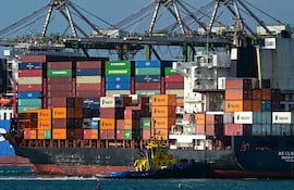 Se confirma una marcada recuperación de las exportaciones, a pesar de la caída del dólar, en casi 25%, de acuerdo con los datos oficiales.
