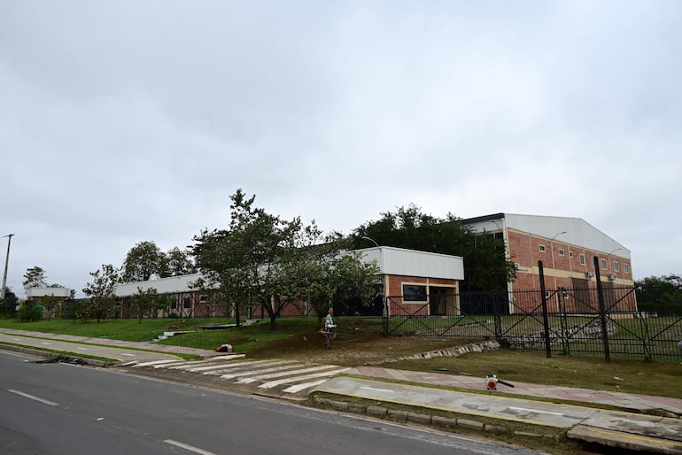 Local de la fábrica Textil San Francisco, donde darán clases los alumnos de la clausurada escuela que lleva el mismo nombre.