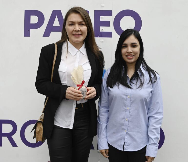 Liz Argüello y Noelia Silva.