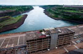 Edificio de Producción de la Central Hidroeléctrica Itaipú se modernizará como parte del Plan de Actualización Tecnológica.
