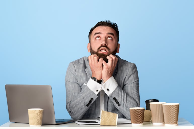 ¿Tu taza de la mañana está curando tu dolor de cabeza o provocando el efecto rebote?