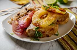 Cerdo con piña.