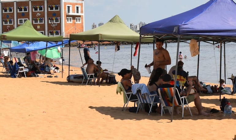 Importante movimiento turístico en Encarnación durante primer finde largo del año