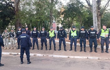 Policía intensifica operativos simultáneos en Guairá para blindar zonas urbanas y rurales ante hechos delictivos.