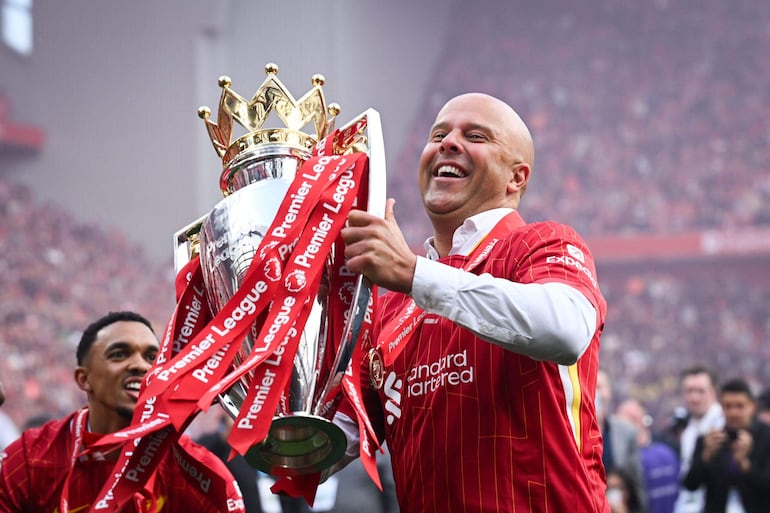 Arne Slot, entrenador del Liverpool. 