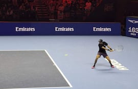 El español Rafa Jodar, en acción durante su partido frente al noruego Nicolai Budkov Kjaer en las Finales Next Gen, este jueves en Yeda.