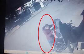 Cayeron dos presuntos motochorros tras asalto en Villa Elisa