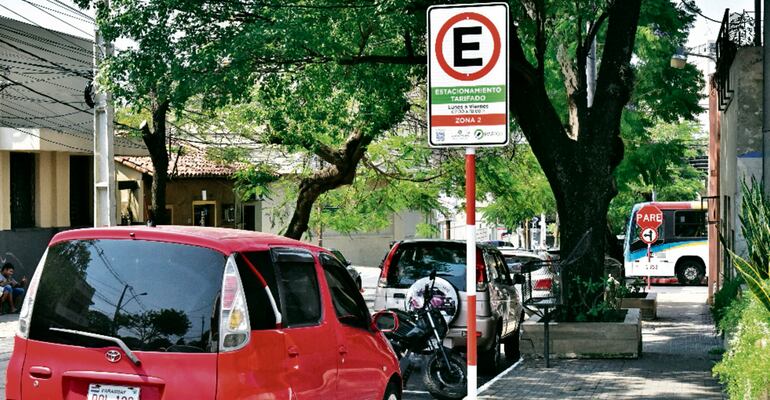 El sistema de estacionamiento de Asunción nunca terminó de concretarse. En ocho años el proceso se llenó de irregularidades.