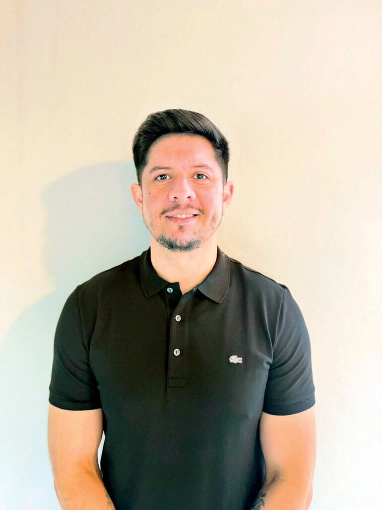 Rodrigo Segovia, director comercial de Pinturas TAKA.