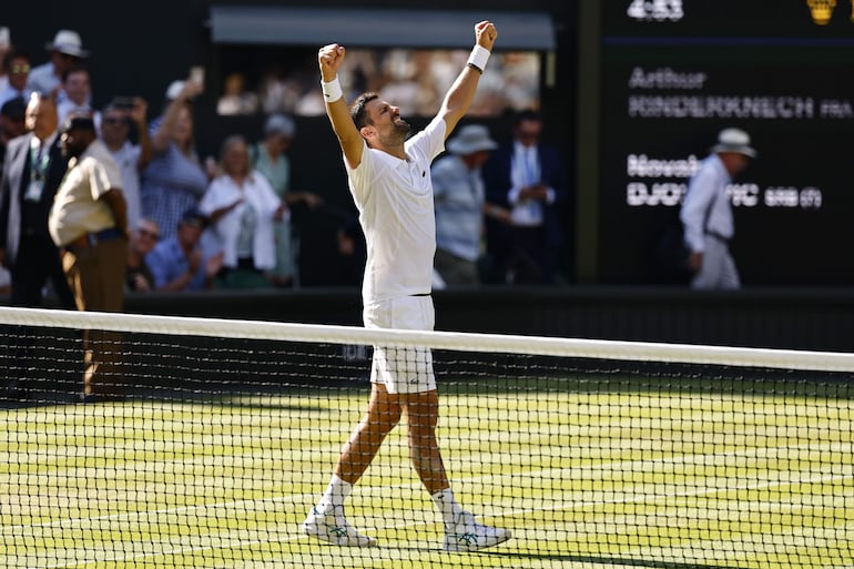 A sus 39 años, Novak Djokovic sigue mostrando su plena vigencia en el tenis.