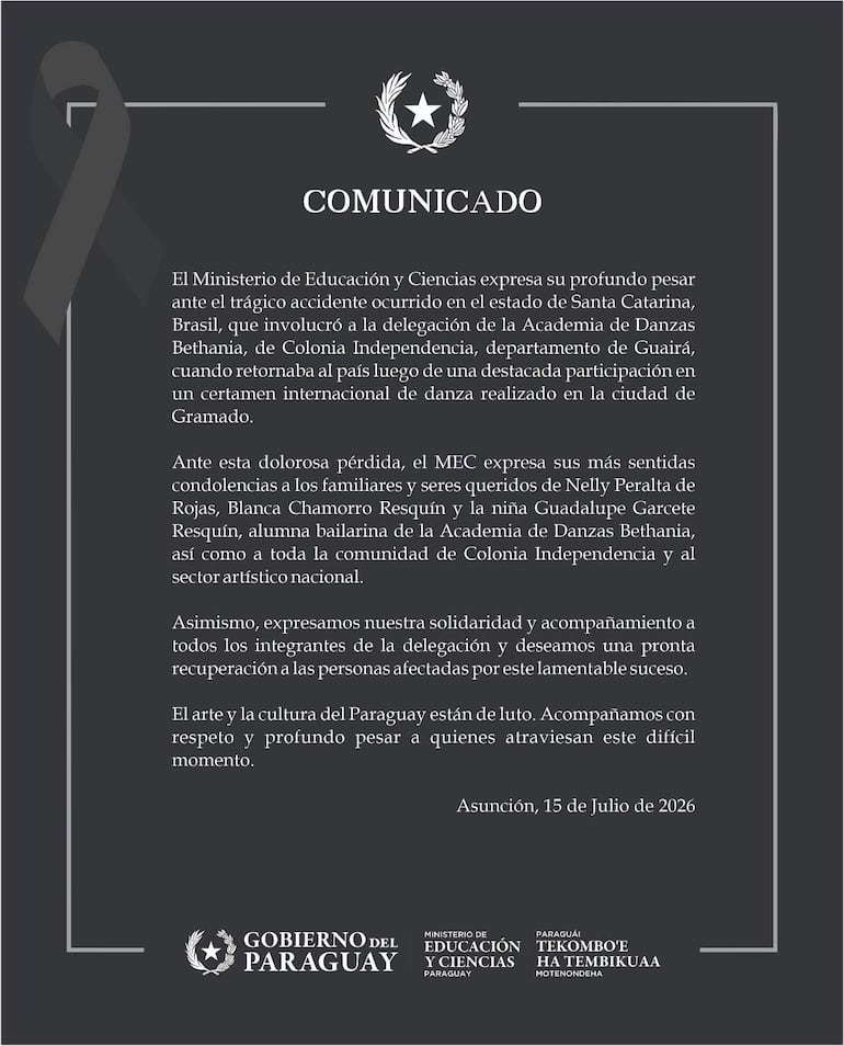 Comunicado oficial del MEC con fondo oscuro y lazo negro, expresando condolencias por el accidente de la Academia de Danzas Bethania.