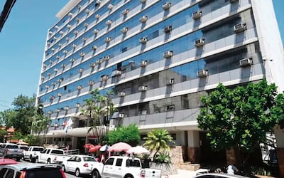 Oficinas administrativas del IPS, que maneja una millonaria cartera de créditos concedidos, principalmente a sus jubilados.