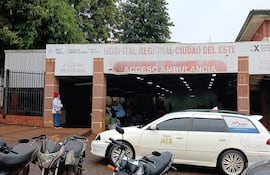 El herido fue derivado al Hospital Regional de Ciudad del Este a raíz de la gravedad de su cuadro.