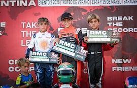 Tony Pugliesi (centro) logró su segunda victoria al hilo en la Rotax Micro Max este año.