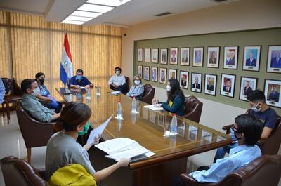 Reunión Fenaes-Senadores