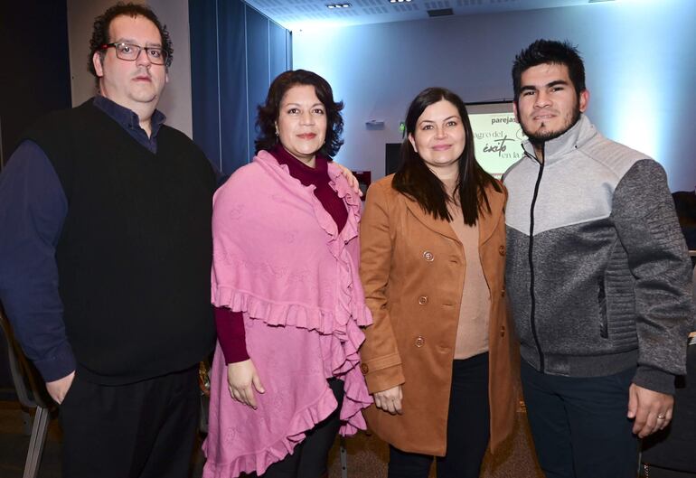 Darío Zapata, Analía Riveros, Cristina Torres e Iván Martínez.