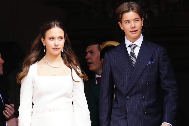 Los príncipes Vincent y Josephine de, 15 años, recibieron el sacramento de la confirmación en el Palacio de Fredensborg. (EFE/EPA/IDA MARIE ODGAARD)
