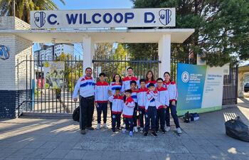 La delegación paraguaya que viajó a Argentina para la Copa Mercosur de Taekwondo.