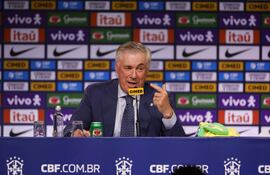 El entrenador italiano Carlo Ancelotti, que actualmente dirige a la Selección de Brasil, fue concenado en España a un año de carcel y una multa de 386.000 euros. La pena no obligará al italiano a ir a prisión por ser menor a dos años.