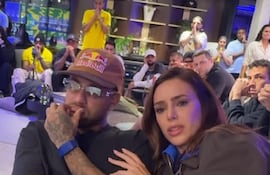 Neymar Jr. y su novia, Bruna Biancardi reaccionan a la convocatoria del futbolista a la selección de Brasil.