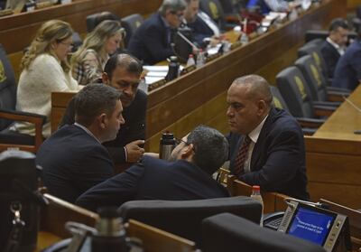 La Cámara de Senadores sancionaría hoy una millonaria ampliación presupuestaria para el aumentazo de los funcionarios de la Cámara de Diputados.