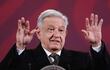 El presidente de México, Andrés Manuel López Obrador, habla durante su conferencia matutina hoy en Palacio Nacional, en Ciudad de México (México). Propuso este viernes una consulta ciudadana para dar solución al debate sobre las corridas de toros en el país.